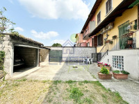 CORTILE-POSTERIORE3.jpg
