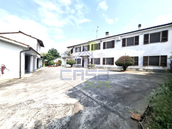 CASA INDIPENDENTE CON DUE APPARTAMENTI, PERFETTA PER DUE FAMIGLIE