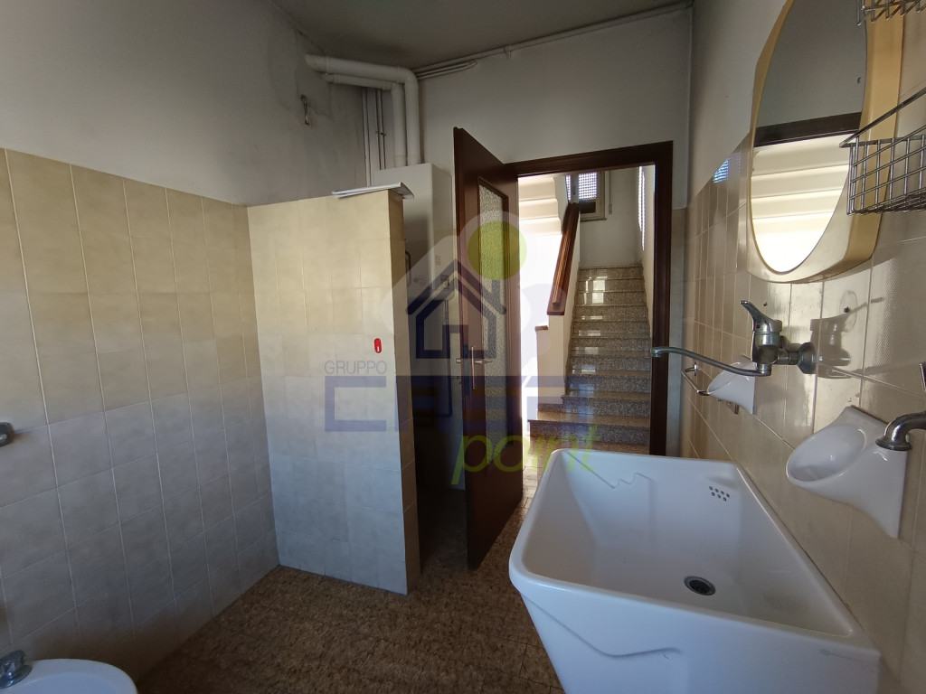 BAGNO PIANO TERRA.jpg