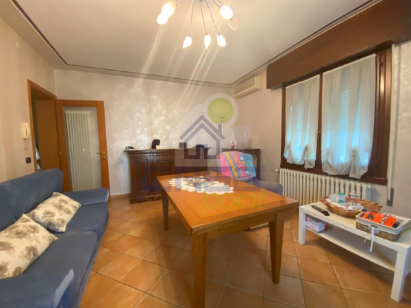 Villa indipendente a Poviglio