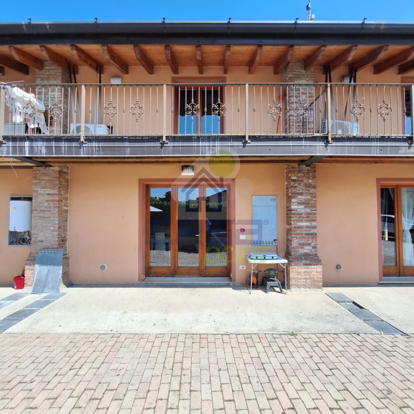 Porzione di casa semi-indipendente