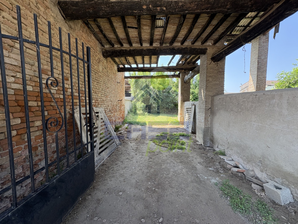 portico