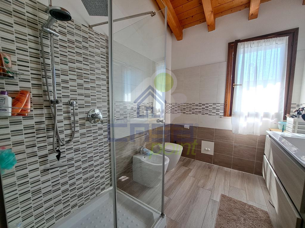 5_bagno-lav-(3)-576x768.jpg