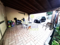 portico fronte abitazione