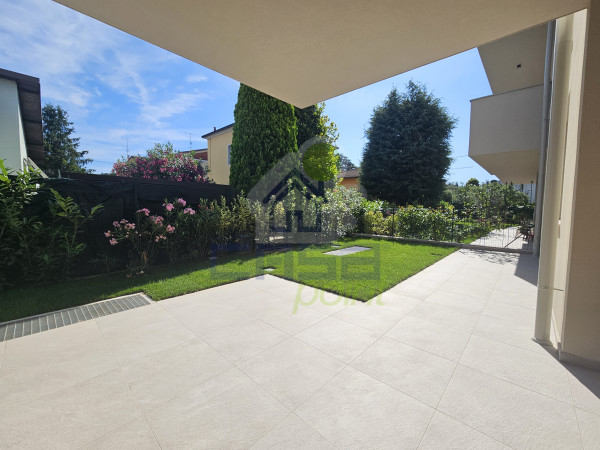 Nuovo trilocale con giardino