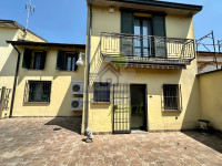 CORTILE3.jpg