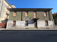 VILLA INDIPENDENTE IN CENTRO PAESE
