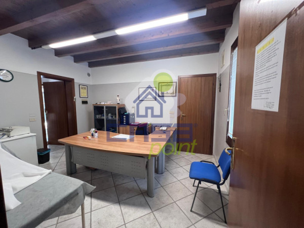 STUDIO MEDICO IN CENTRO AL PAESE