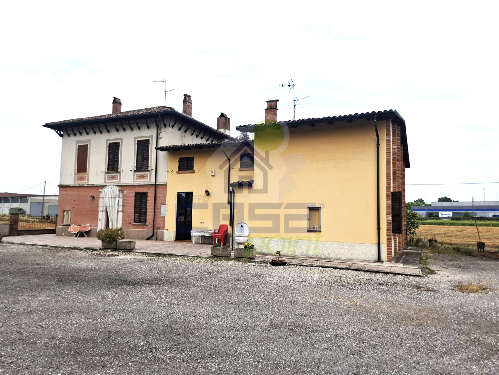 ESTERNO