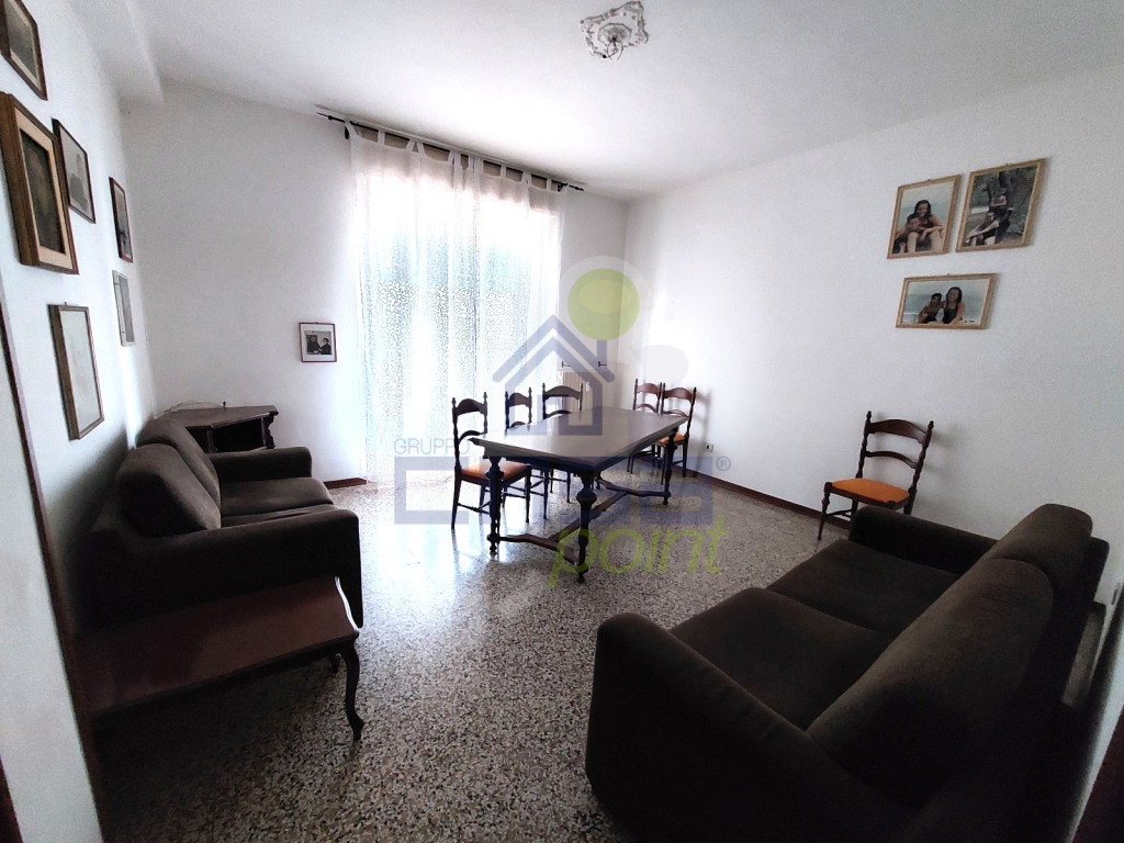 sala da pranzo/letto