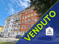 AMABILE E SPAZIOSO TRE LETTO, CON BALCONI, AUTORIMESSA E CANTINA!!!