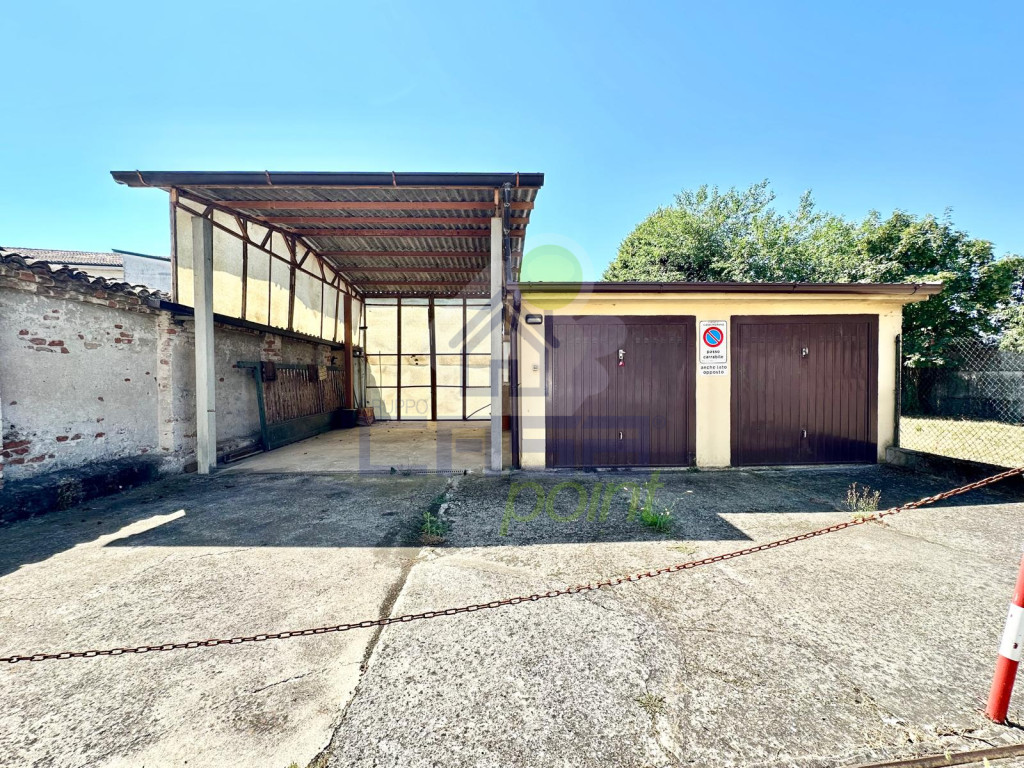 AREA-BOX2.jpg