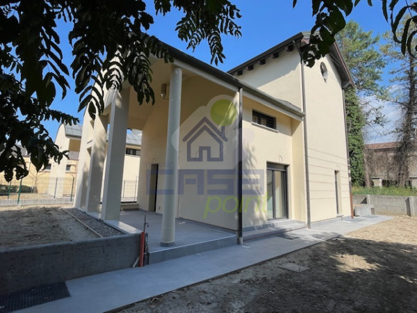 VILLA DI ULTIMA GENERAZIONE A MONTICELLI D'ONGINA