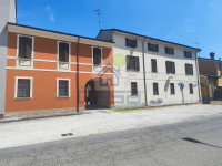 facciata-esterna.jpg