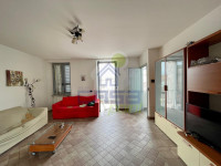 APPARTAMENTO SU DUE LIVELLI IN CENTRO PAESE
