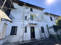 BILOCALE INDIPENDENTE CON AMPIO TERRENO PRIVATO