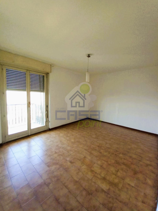 SPAZIOSO TRILOCALE con BOX e CANTINA