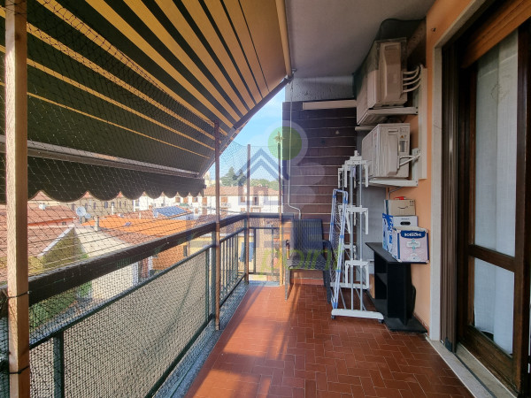 APPARTAMENTO con TERRAZZO