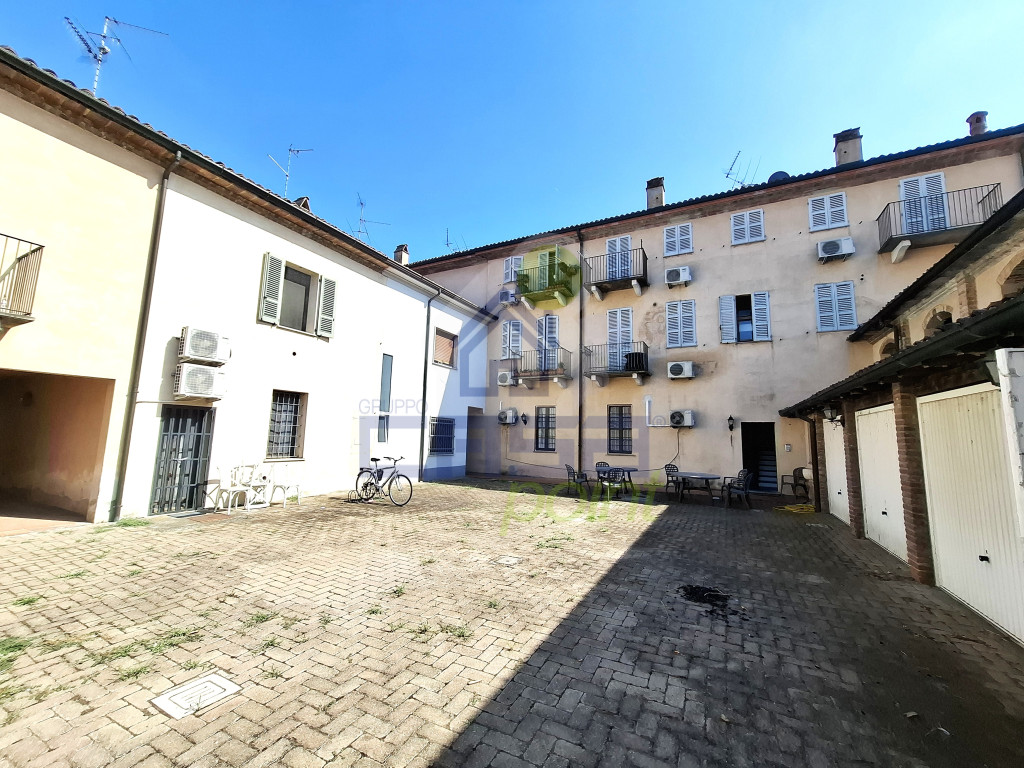 INTERNO CONTESTO