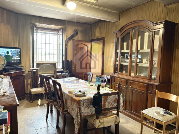 IDEALE PER INVESTIMENTO! MONOPIANO LIBERA SU 3 LATI CON DUE CAMERE DA LETTO