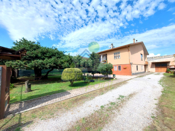 INDIPENDENZA E AMPI SPAZI IN VILLA