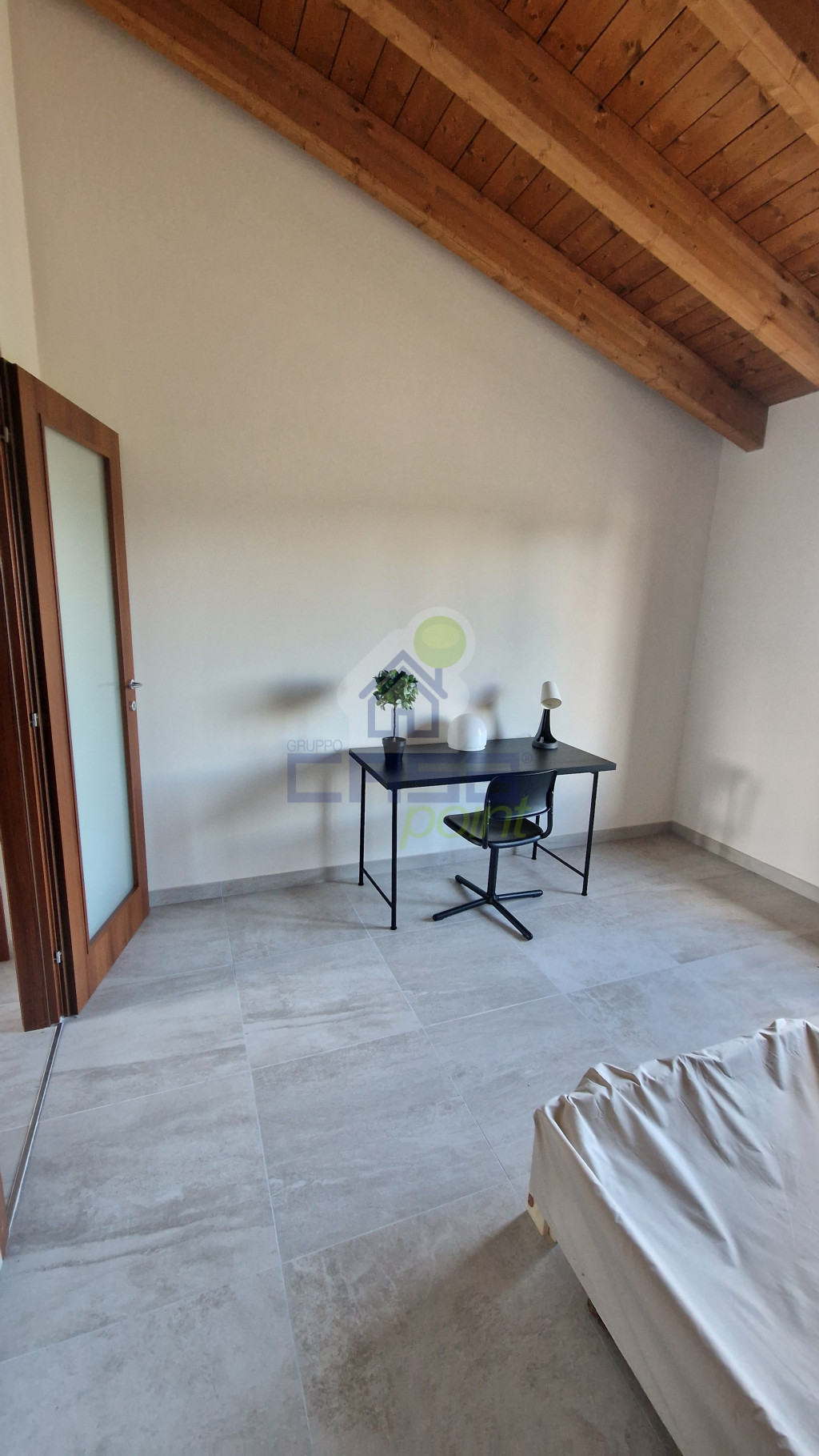 SECONDA CAMERA 2
