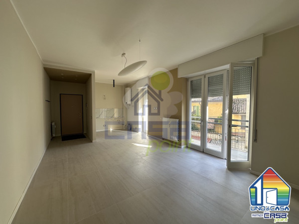 Appartamento Trilocale Ristrutturato in Affitto a Crema con balcone e cantina