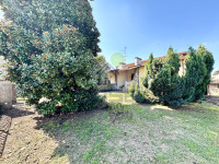 VILLA SINGOLA CON GIARDINO SU 4 LATI