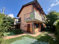 VILLA DI TESTA UNICA NEL SUO GENERE PRONTA DA ABITARE