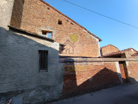 muro di cinta laterale.jpg