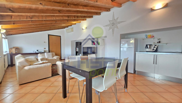 BILOCALE CON TERRAZZA