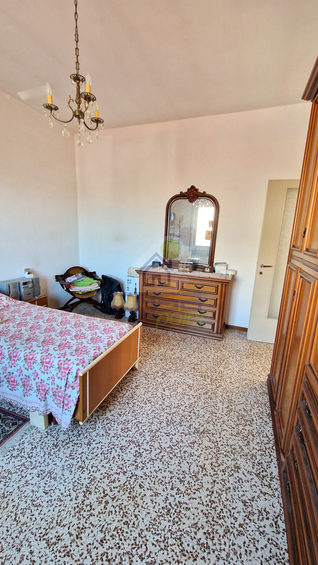 SECONDA CAMERA 1