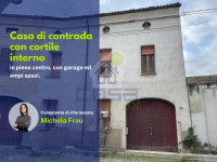 Casa a Corte Chiusa con Cortile Interno