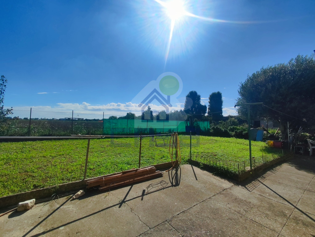 panoramica giardino.jpg