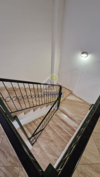VANO SCALA 2