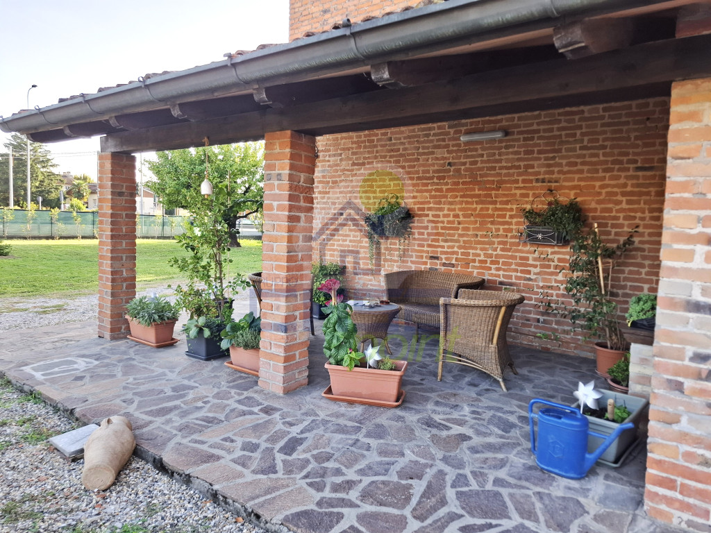 PORTICO