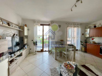 APPARTAMENTO RECENTE CON BALCONE E CANTINA