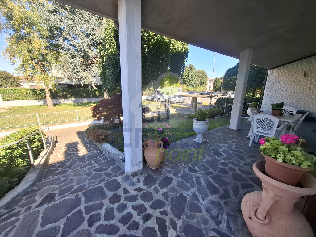 PORTICO
