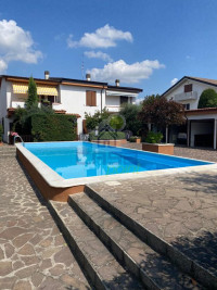 piscina-576x768.jpg