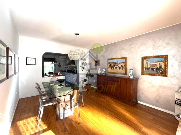 VILLA DI LUSSO IN CENTRO A CODOGNO