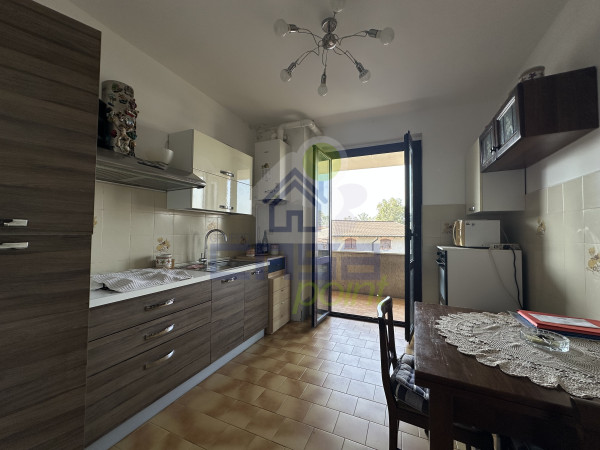 Appartamento Trilocale con box auto in Vendita a Credera Rubbiano.