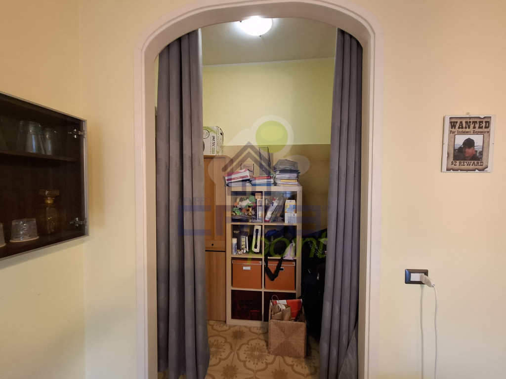 RIPOSTIGLIO/CABINA ARMADI