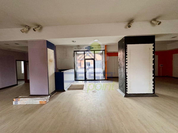 Negozio per attività commerciale