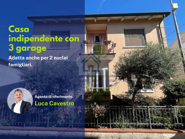 Casa indipendente con Giardino, Cortile e 3 Garage