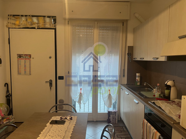 BILOCALE ARREDATO CON BOX