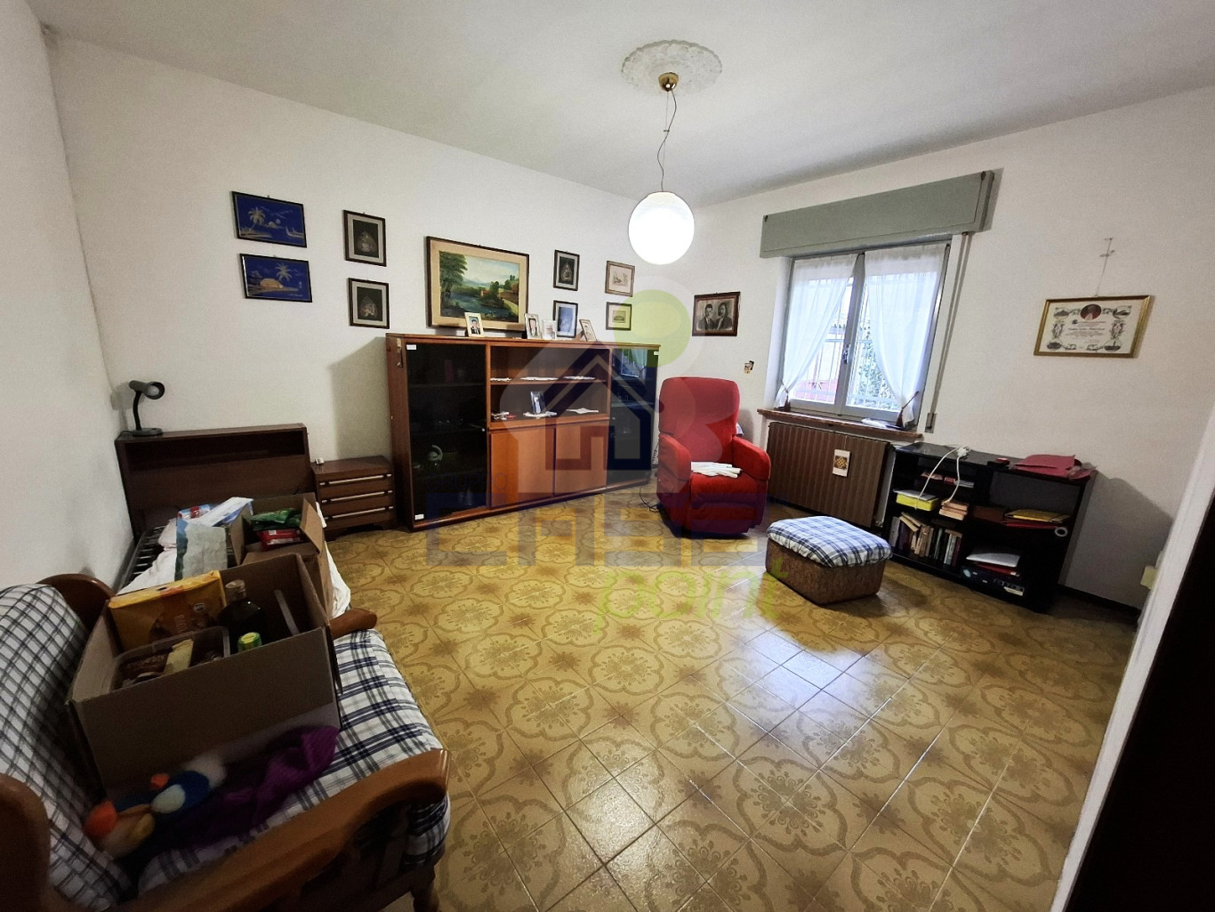 STANZA/SOGGIORNO O LETTO PIANO TERRA