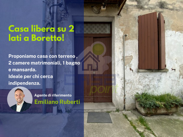 Casa indipendente su due livelli con ampio cortile