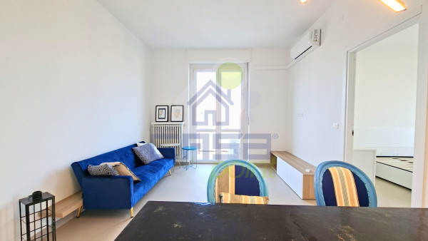 APPARTAMENTO RISTRUTTURATO ED ARREDATO, ULTIMO PIANO