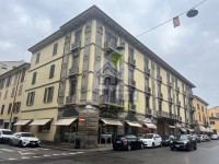 TRILOCALE CON CUCINA ARREDATA CENTRO STORICO