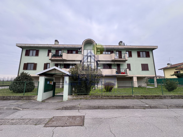 RAFFINATO TRILOCALE CON BOX, CONTESTO SIGNORILE